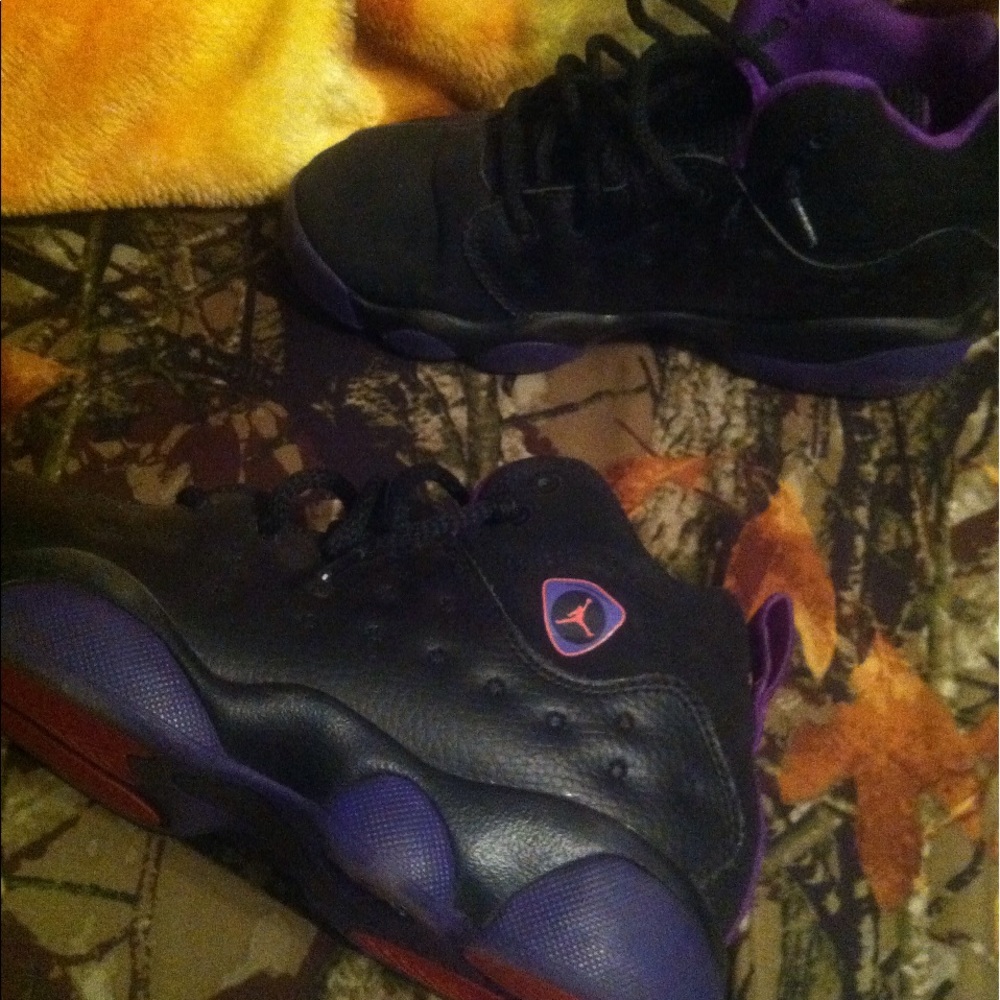 Shoes - Picture 2 of 3